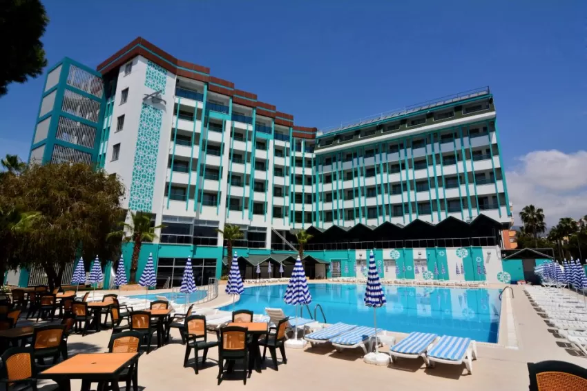 Ananas Hotel  4*-6