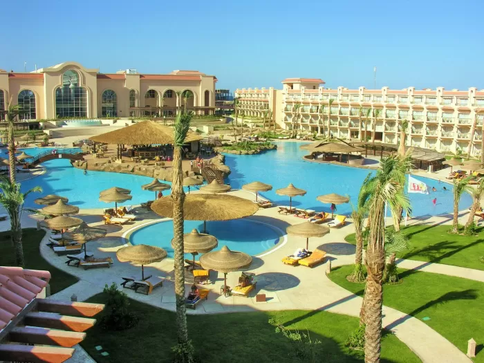 12-Pyramisa-Sahl-Hasheesh-Beach-Resort-5-