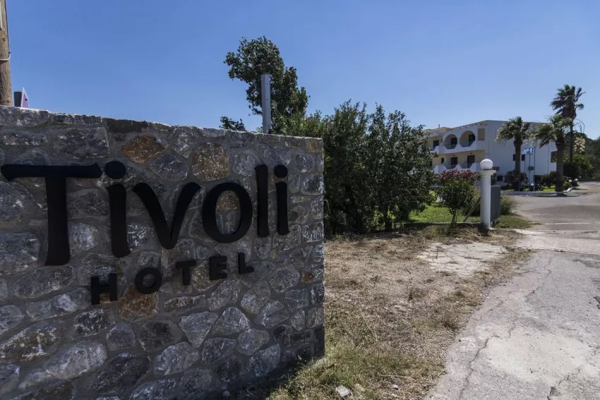 Tivoli Hotel and Apartments 3*-30