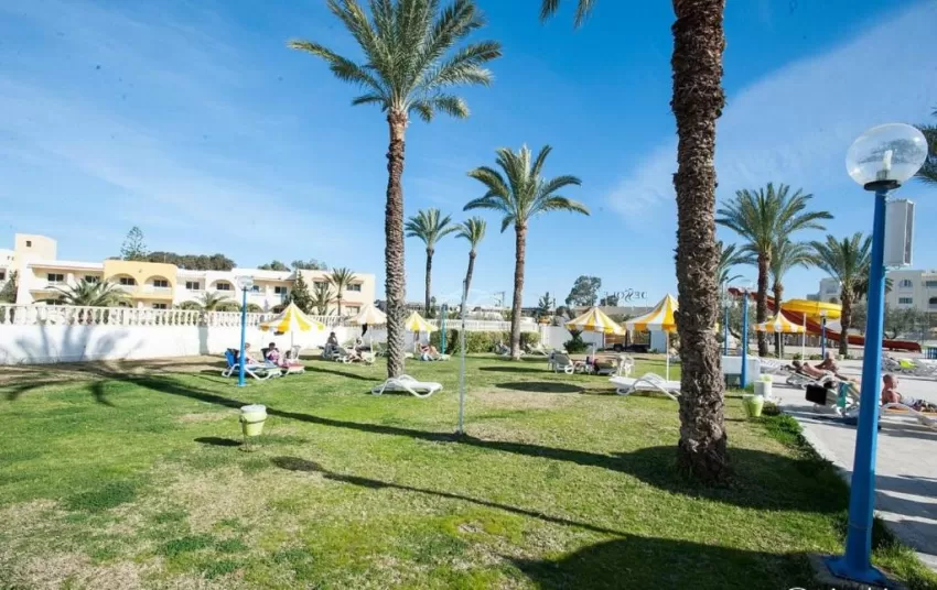 Riviera Hotel - Family and couples only 4*-22