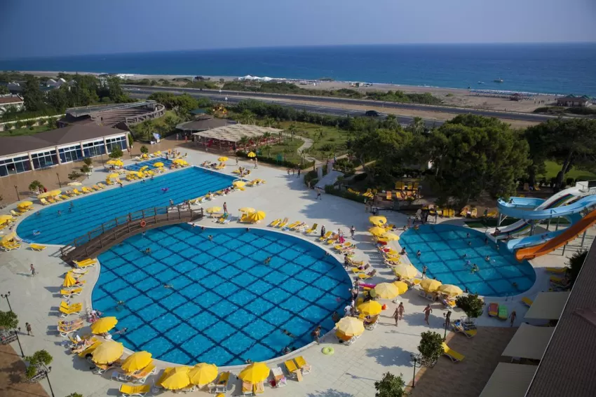 Casa Fora Beach Resort 5*-5