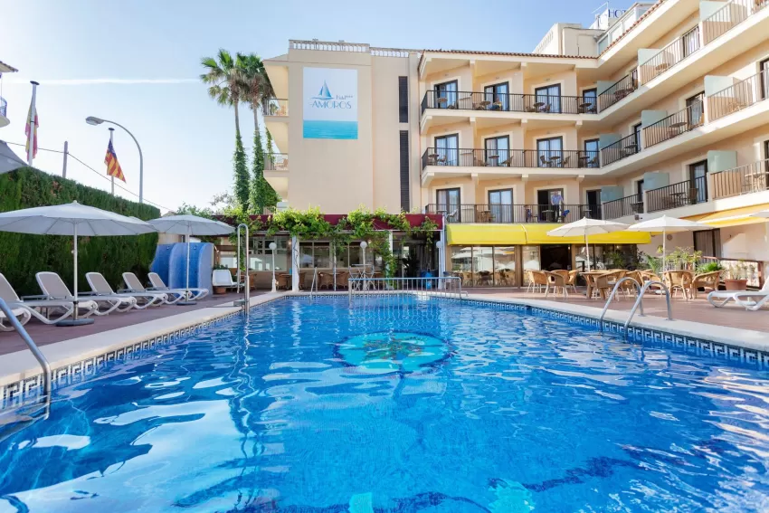 Amoros Hotel 3*-26