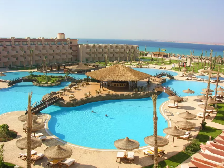 Pyramisa Sahl Hasheesh Beach Resort 5*-7