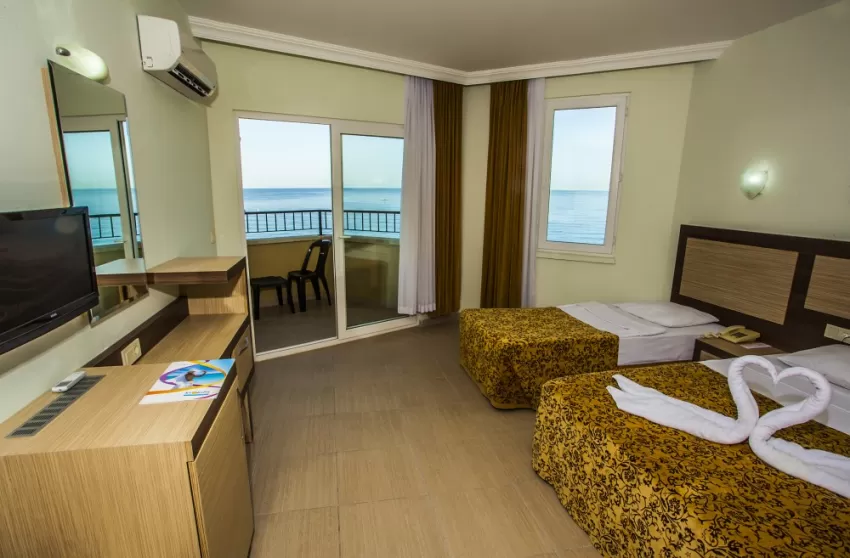 Kleopatra Beach Hotel  4*-9