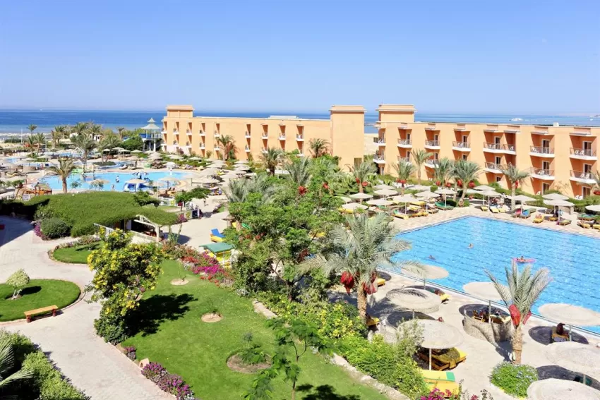 The Three Corners Sunny Beach Resort  4*-1