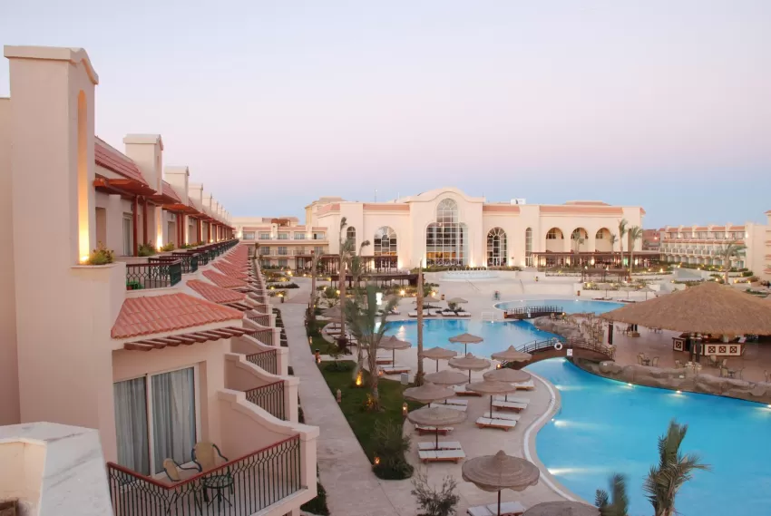 Pyramisa Sahl Hasheesh Beach Resort 5*-5