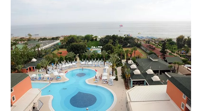 Insula Resort & Spa  5*-8