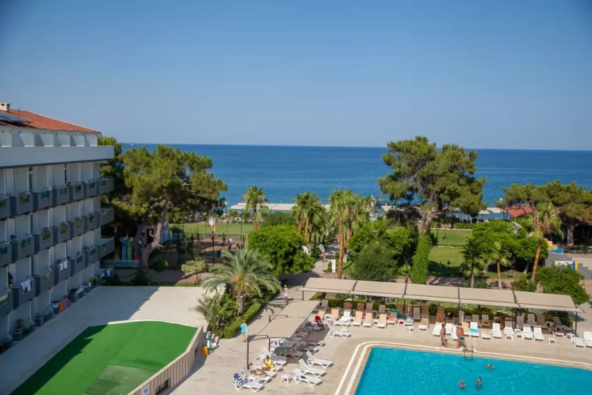 Transatlantik Beach Hotel  4*-7